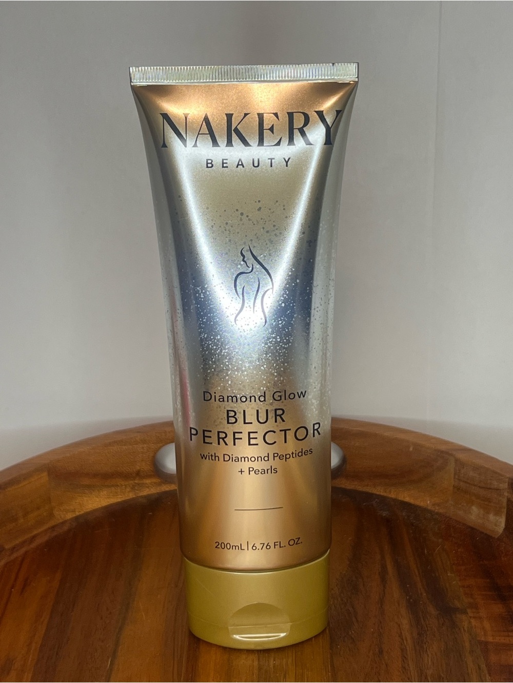 Nakery Beauty Diamond Glow Blur Perfector